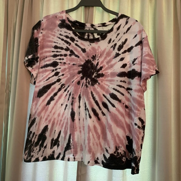 Womens Torrid Relaxed Fit Tee Top Size 2. XXL - Picture 1 of 2